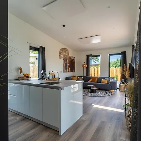 Branding 104 - Het Oude Nieuwland Not Intended For Company Or Work-related *