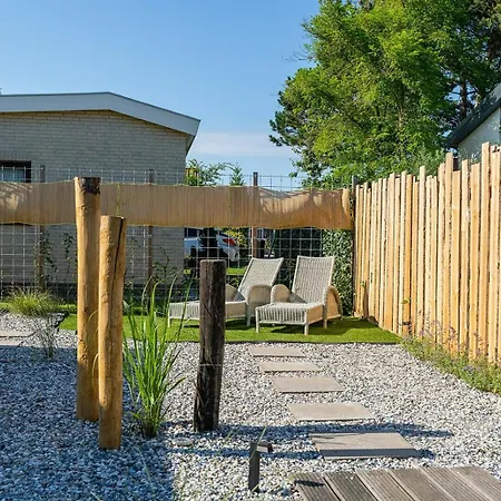 Branding 104 - Het Oude Nieuwland Not Intended For Company Or Work-related Ouddorp