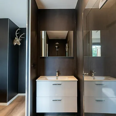 Branding 104 - Het Oude Nieuwland Not Intended For Company Or Work-related *