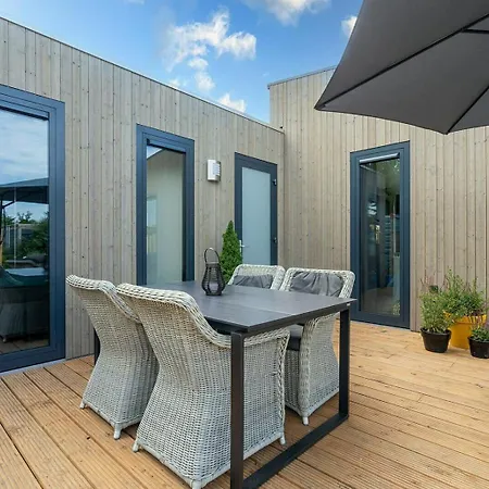 Branding 104 - Het Oude Nieuwland Not Intended For Company Or Work-related 度假居