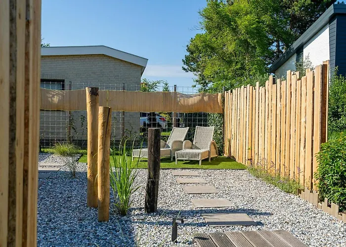 Branding 104 - Het Oude Nieuwland Not Intended For Company Or Work-related Ouddorp