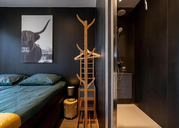 Branding 104 - Het Oude Nieuwland Not Intended For Company Or Work-related Ouddorp